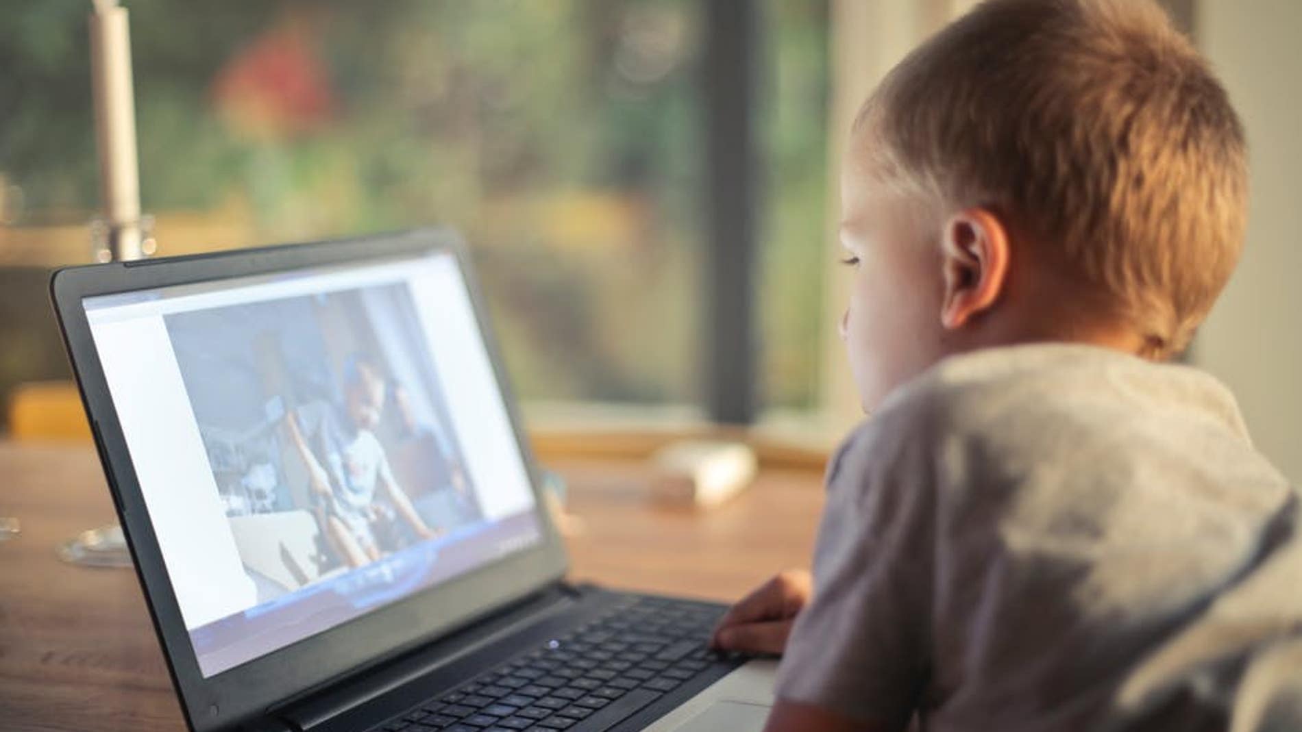 Es necesario utilizar herramientas de control parental para proteger a los niños de las amenazas de Internet