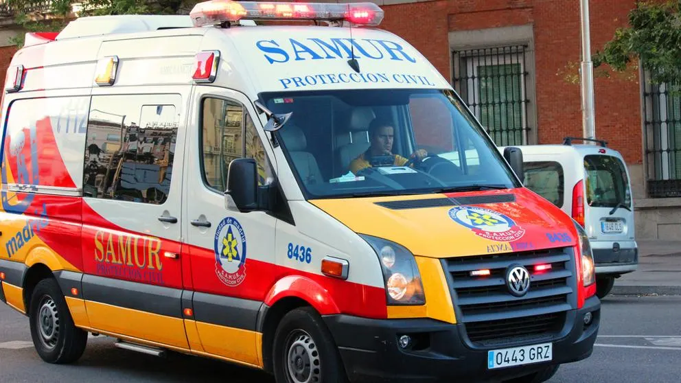 Un joven de 16 años resulta herido tras sufrir un accidente al chocar su bicicleta con un turismo en la Avenida del Mar de Castellón. 