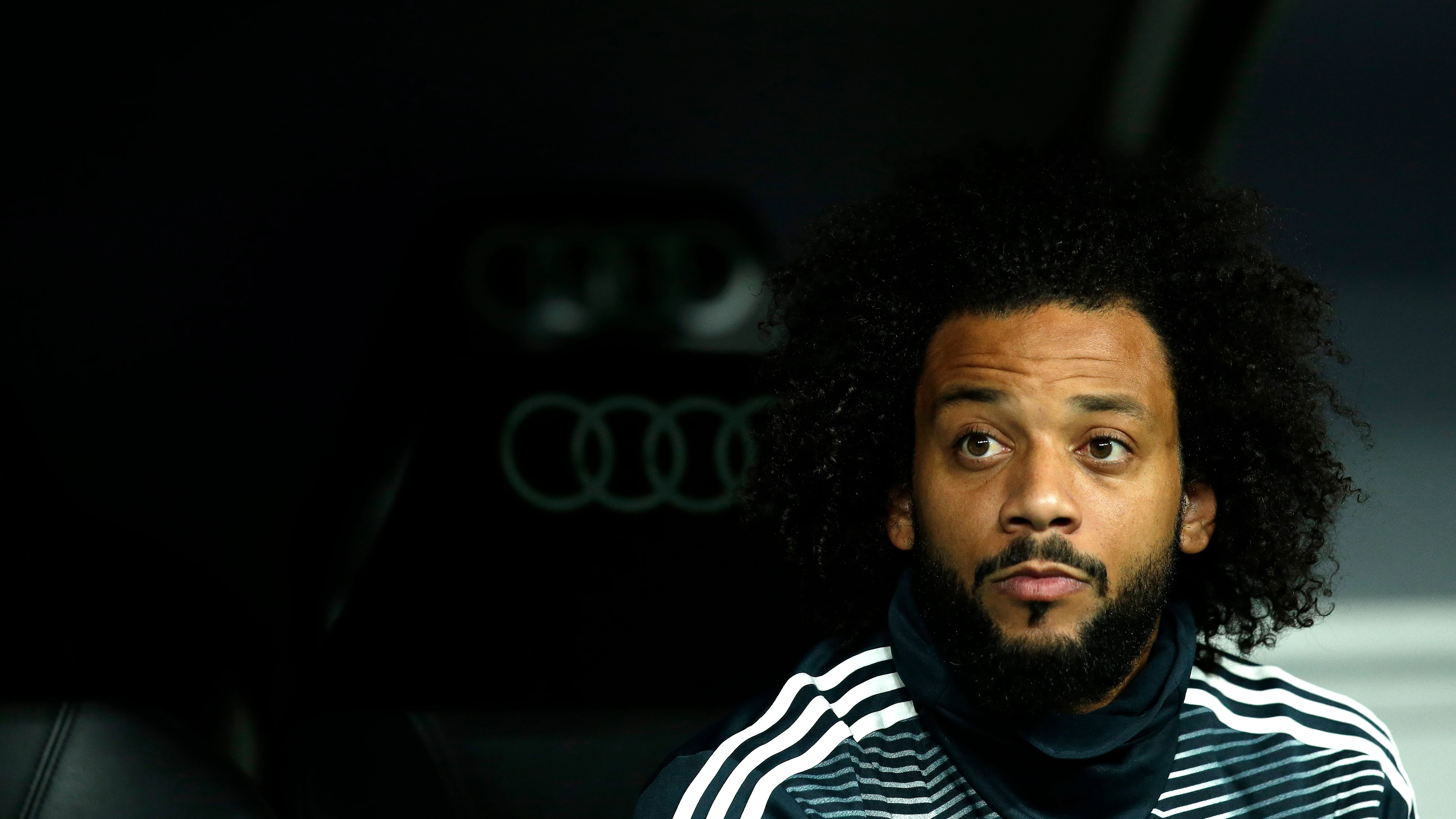 Marcelo, pensativo durante un partido del Real Madrid Marcelo, pensativo durante un partido del Real Madrid