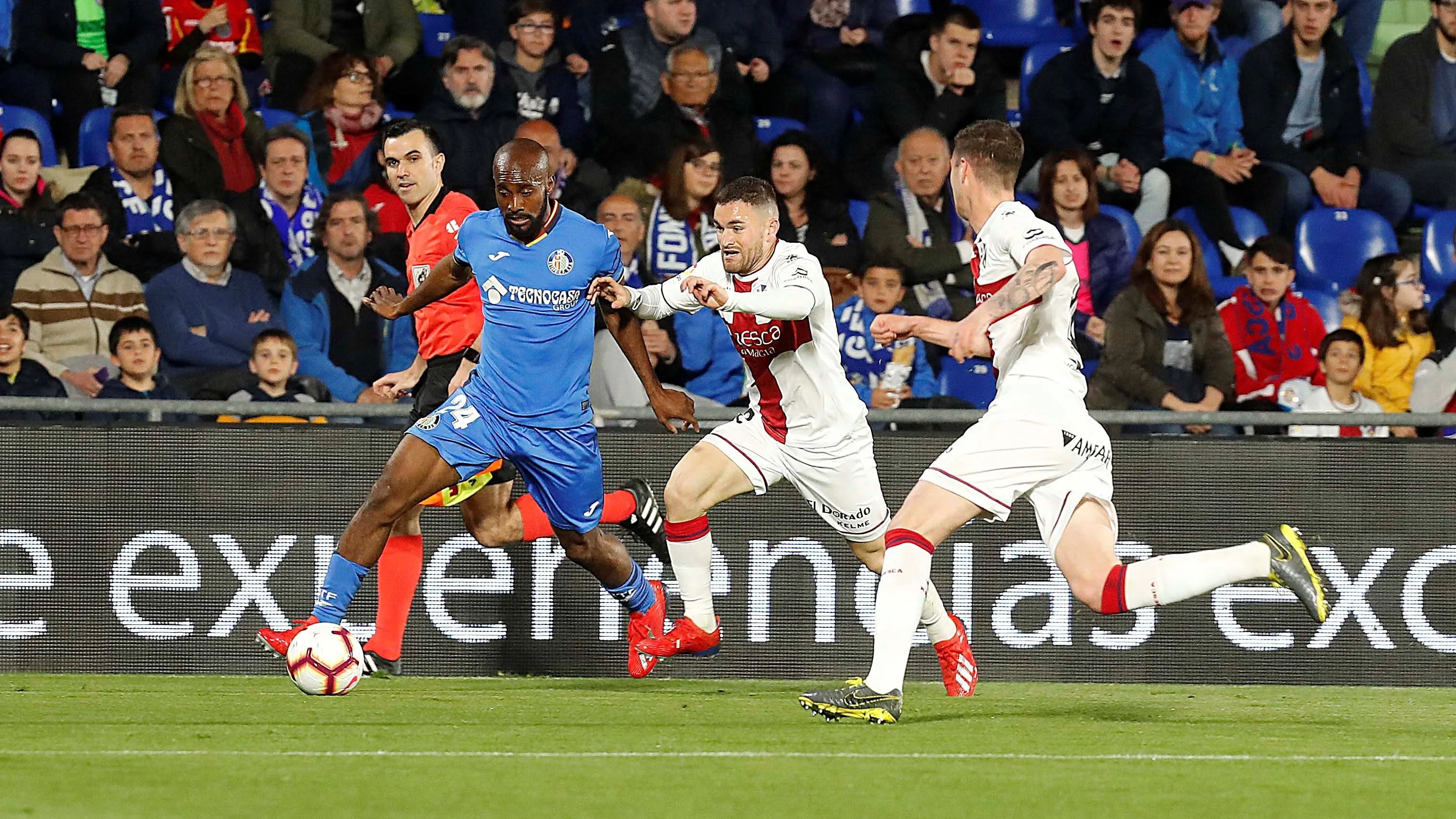 Momento del partido entre Getafe y Huesca