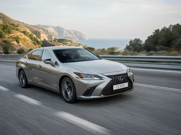 Lexus ES 300h Lexus ES 300h