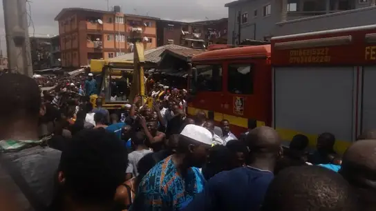 Operación de rescate tras el derrumbe de una escuela en Nigeria Operación de rescate tras el derrumbe de una escuela en Nigeria