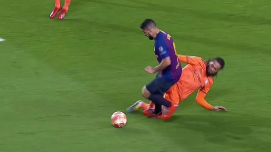 El penalti sobre Luis Suárez El penalti sobre Luis Suárez