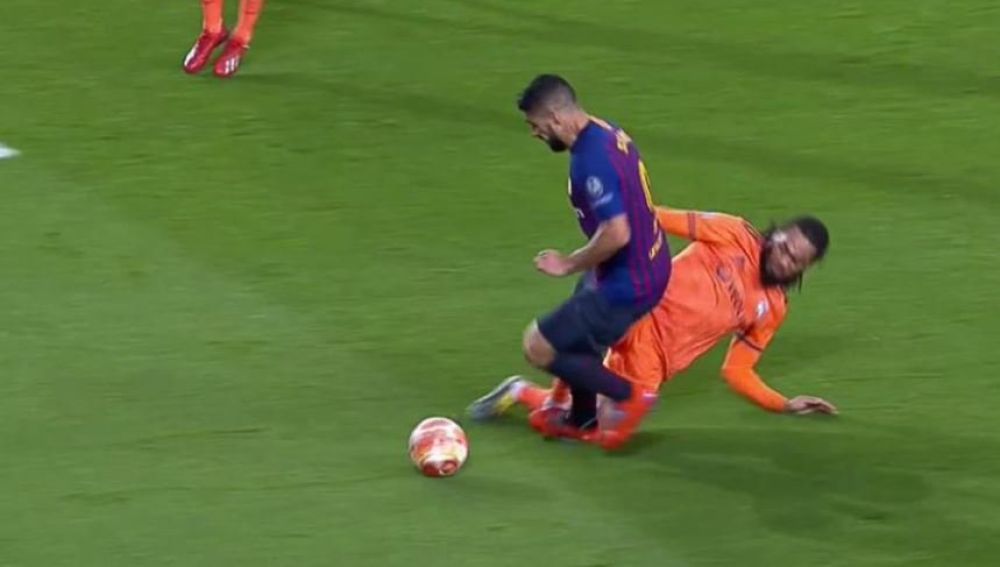 El penalti sobre Luis Suárez