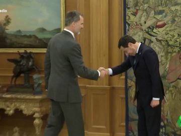 El Gran Wyoming desvela qué pensaba Juan Manuel Moreno Bonilla cuando saludaba al rey El Gran Wyoming desvela qué pensaba Juan Manuel Moreno Bonilla cuando saludaba al rey
