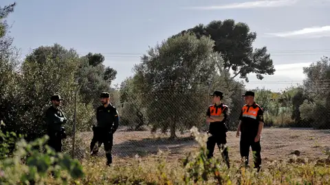 La Guardia Civil busca a dos menores, uno de pocos meses de edad y otro de tres años, desaparecidos en Godella La Guardia Civil busca a dos menores, uno de pocos meses de edad y otro de tres años, desaparecidos en Godella
