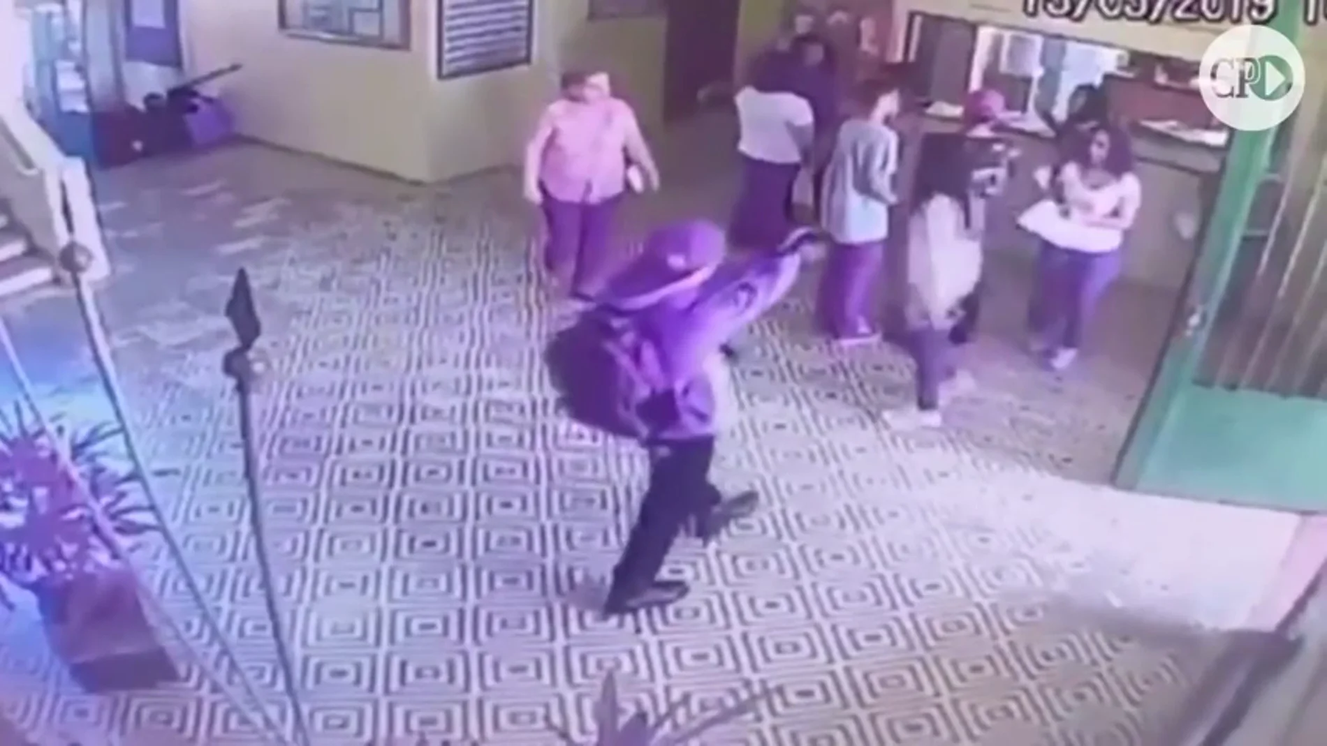 Fragmento del vídeo del ataque en un colegio de Sao Paulo
