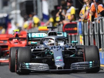 Lewis Hamilton sale al circuito de Albert Park Lewis Hamilton sale al circuito de Albert Park