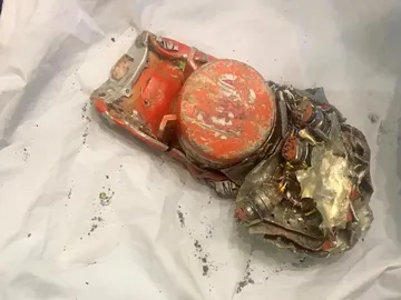Caja negra del avión siniestrado Caja negra del avión siniestrado