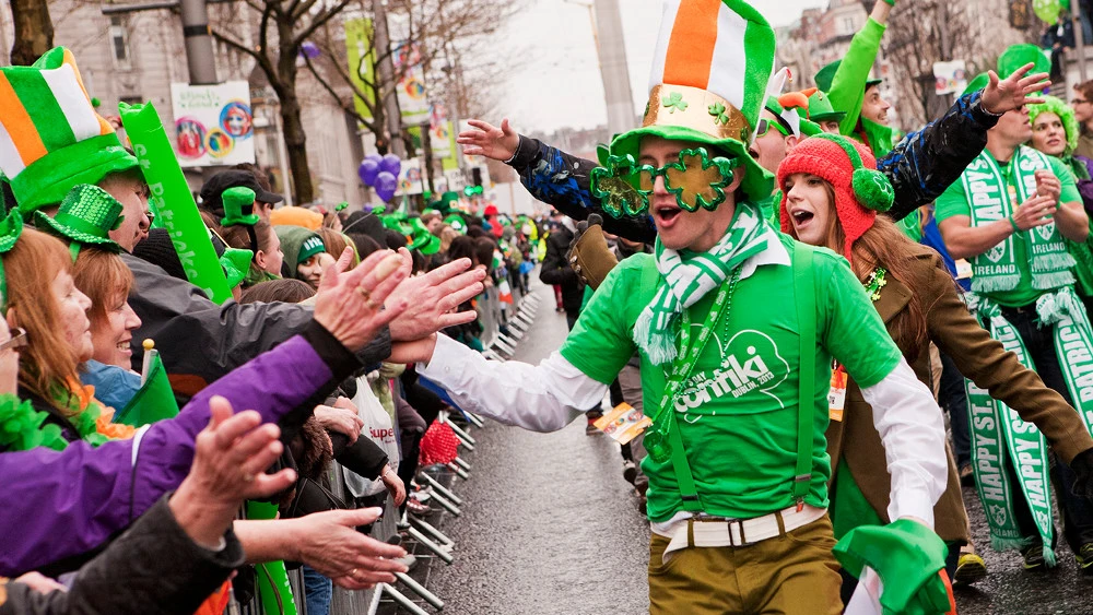 San Patricio en las calles de Dublín