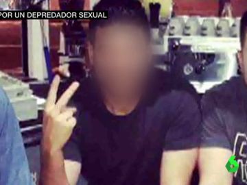 REEMPLAZO | Alerta en Sevilla: acusan a un guía turístico de violar a "numerosas" estudiantes de EEUU REEMPLAZO | Alerta en Sevilla: acusan a un guía turístico de violar a "numerosas" estudiantes de EEUU