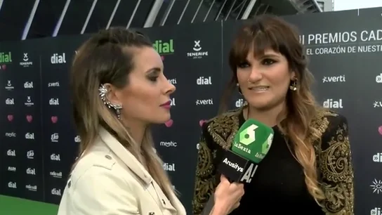 El tajante mensaje de Rozalen: "Le daría un zasca a los políticos que nos hablan de feminismo rodeados de mujeres a las que tratan como un florero" El tajante mensaje de Rozalen: "Le daría un zasca a los políticos que nos hablan de feminismo rodeados de mujeres a las que tratan como un florero"