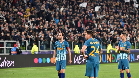 Los jugadores del Atl&eacute;tico hundidos tras la eliminaci&oacute;n