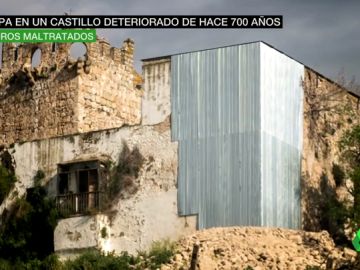 Apuntalan con una chapa la esquina de un castillo de hace 700 años Apuntalan con una chapa la esquina de un castillo de hace 700 años