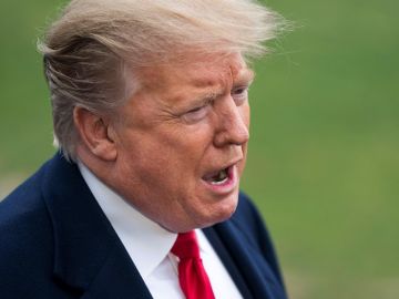 Donald Trump atiende a la prensa a su salida de la Casa Blanca Donald Trump atiende a la prensa a su salida de la Casa Blanca
