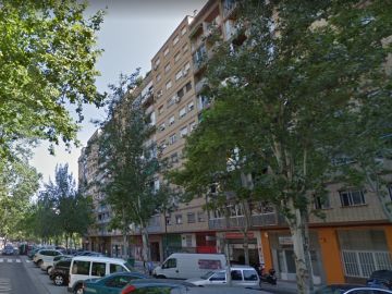 Imagen del edificio en el que una bebé cayó de un quinto piso Imagen del edificio en el que una bebé cayó de un quinto piso