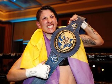 Miriam 'La Reina' Gutiérrez, con el cinturón de campeona de Europa del peso ligero Miriam 'La Reina' Gutiérrez, con el cinturón de campeona de Europa del peso ligero