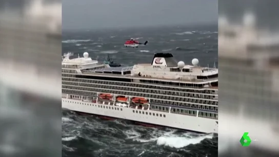 Imagen del crucero evacuado por problemas en el motor en Noruega Imagen del crucero evacuado por problemas en el motor en Noruega