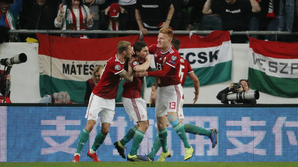 Hungría celebra un gol