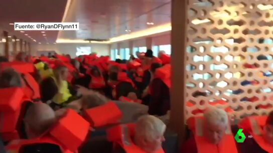 REEMPLAZO | Evacúan un crucero con 1.300 personas a bordo en Noruega por un fallo en el motor