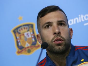 Jordi Alba en rueda de prensa Jordi Alba en rueda de prensa