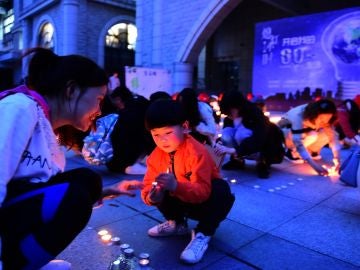 Celebración de la Hora del Planeta 2018 en Pekín, China. Celebración de la Hora del Planeta 2018 en Pekín, China.