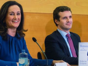 El líder del PP, Pablo Casado, y la politóloga, Edurne Uriarte. El líder del PP, Pablo Casado, y la politóloga, Edurne Uriarte.