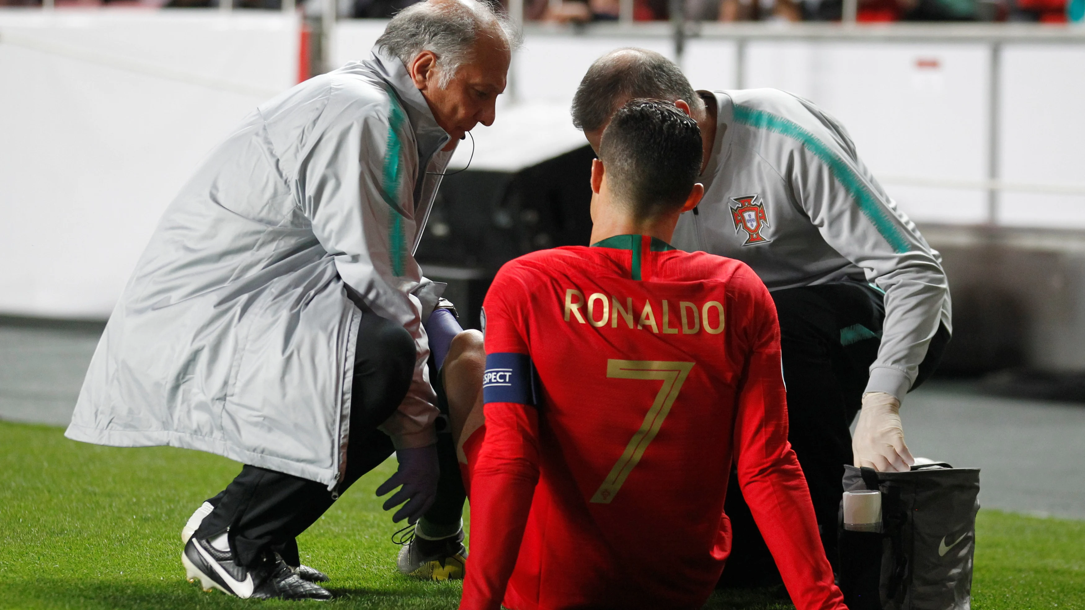 Los médicos de Portugal atienden a Cristiano Ronaldo