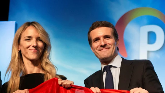 Cayetana Álvarez de Toledo junto a Pablo Casado Cayetana Álvarez de Toledo junto a Pablo Casado
