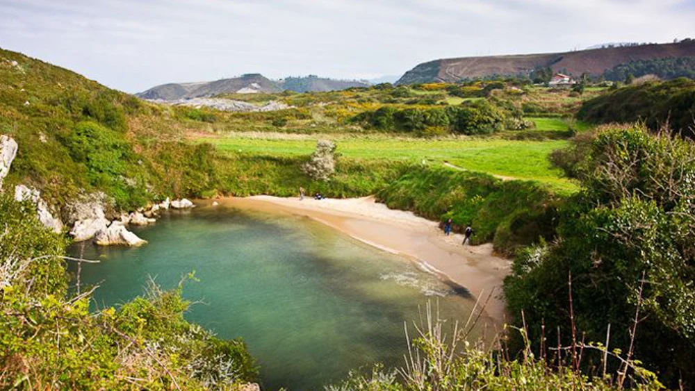 Playa de Gulpiyuri