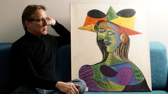 Arthur Brand con el Picasso robado Arthur Brand con el Picasso robado