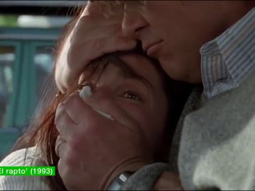 Cloroformo que duerme al instante o coches que explotan: estas son las escenas imposibles en la realidad que más se repiten en el cine Cloroformo que duerme al instante o coches que explotan: estas son las escenas imposibles en la realidad que más se repiten en el cine