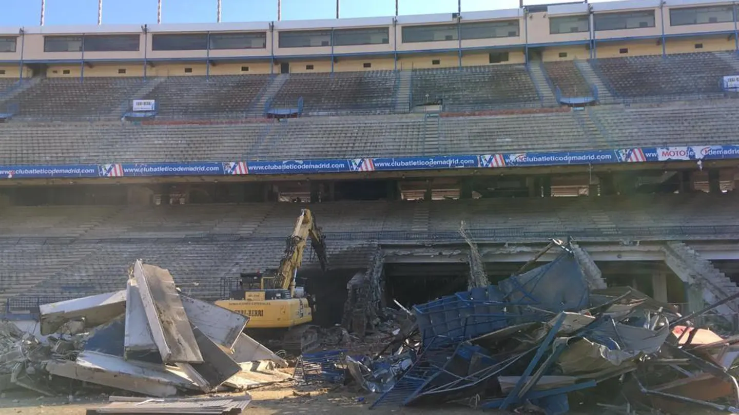 Las labores de demolición del Vicente Calderón Las labores de demolición del Vicente Calderón