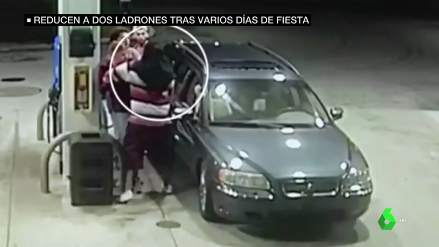 Un grupo de jóvenes reduce a dos ladrones en una gasolinera tras varios días de fiesta Un grupo de jóvenes reduce a dos ladrones en una gasolinera tras varios días de fiesta