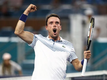 Roberto Bautista tras ganar a Djokovic y pasar a cuartos de final del Abierto de Miami Roberto Bautista tras ganar a Djokovic y pasar a cuartos de final del Abierto de Miami