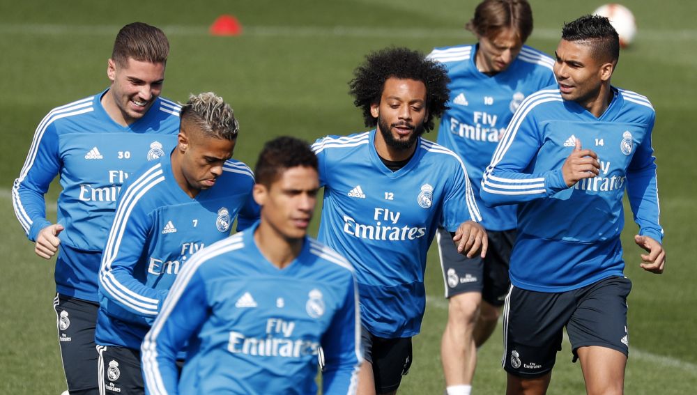 Los jugadores del Real Madrid se ejercitan en Valdebebas