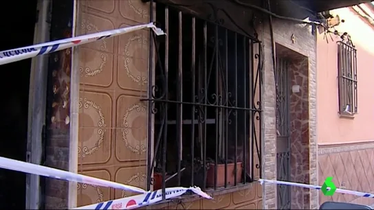 Detenido un hombre en Málaga acusado de incendiar su casa mientras su mujer estaba dentro Detenido un hombre en Málaga acusado de incendiar su casa mientras su mujer estaba dentro