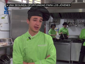 De sentir que "no valían para nada" a cumplir su sueño: 7.500 jóvenes buscan una segunda oportunidad en la formación profesional De sentir que "no valían para nada" a cumplir su sueño: 7.500 jóvenes buscan una segunda oportunidad en la formación profesional