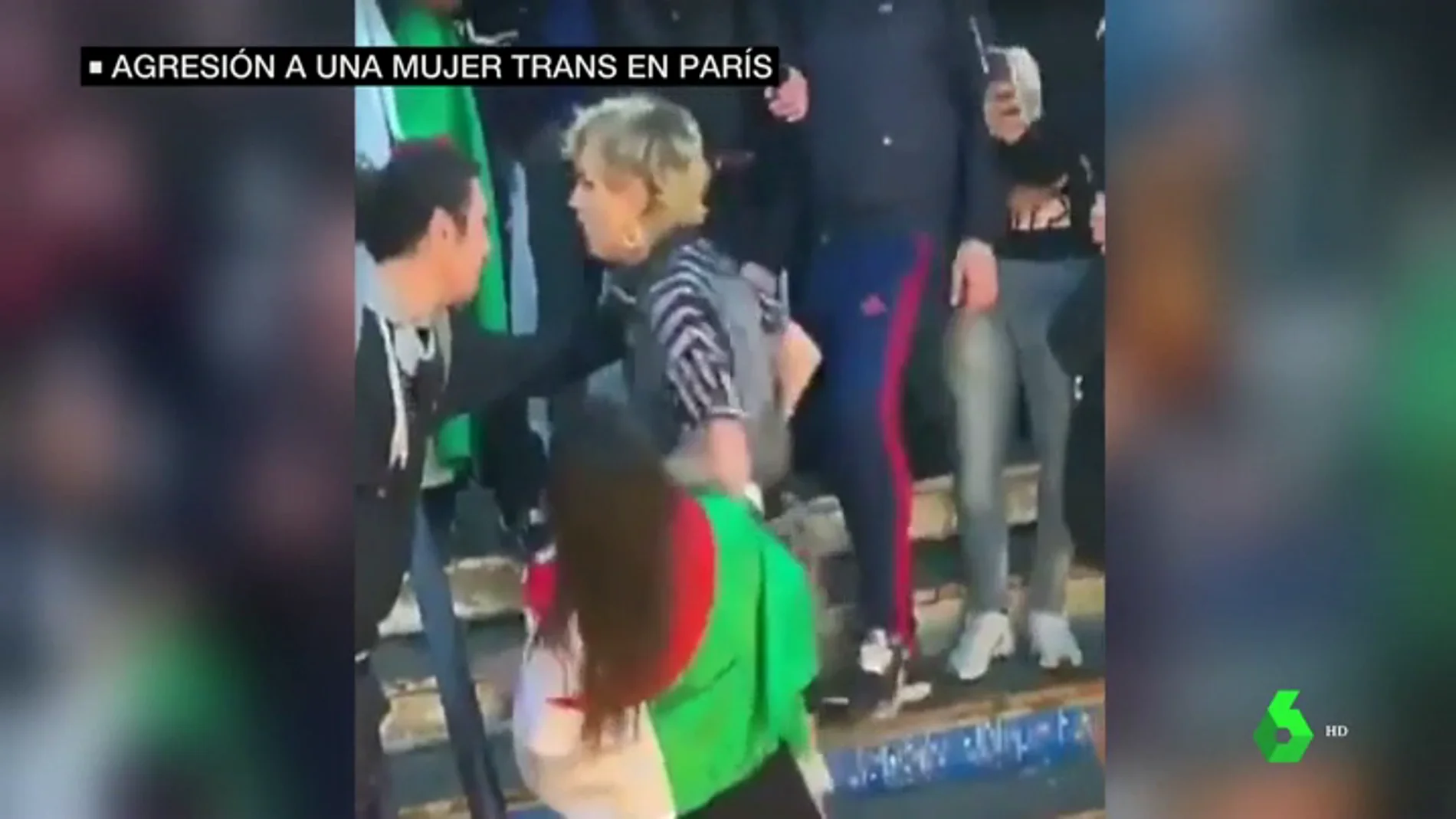 Una mujer trans sufre una agresión múltiple a la salida del metro de París