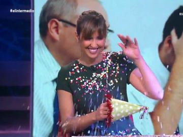 Así celebran Wyoming, Sandra Sabatés y Dani Mateo el Día de la Diversión en el Trabajo: "Vamos a perrear" Así celebran Wyoming, Sandra Sabatés y Dani Mateo el Día de la Diversión en el Trabajo: "Vamos a perrear"