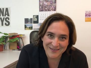 El comentado vídeo de la youtuber Ada Colau: de "los chicos rancios" de Vox a su "gente superpower" El comentado vídeo de la youtuber Ada Colau: de "los chicos rancios" de Vox a su "gente superpower"