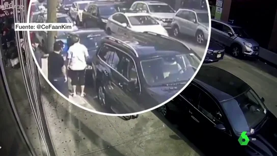 La Policía embiste a tres vehículos en un atasco en Nueva York La Policía embiste a tres vehículos en un atasco en Nueva York