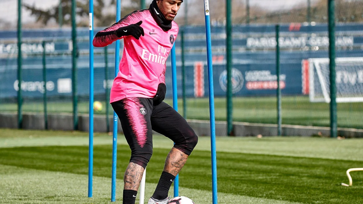 Neymar en su vuelta a los entrenamientos