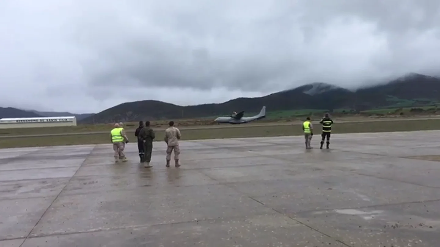 Un complicado aterrizaje de avión deja nueve militares heridos en Huesca Un complicado aterrizaje de avión deja nueve militares heridos en Huesca