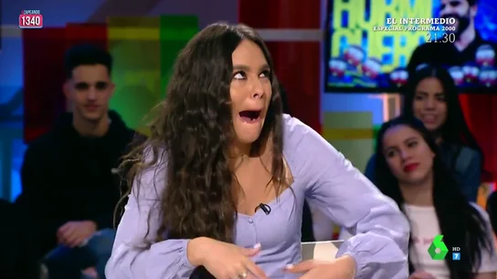 Cristina Pedroche descubre cómo sería "el filtro con risa de Mariano Rajoy" Cristina Pedroche descubre cómo sería "el filtro con risa de Mariano Rajoy"