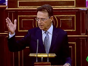 La broma de Matías Prats a Fernando Grande-Marlaska: "Usted tiene cara de tener los 15 puntos" La broma de Matías Prats a Fernando Grande-Marlaska: "Usted tiene cara de tener los 15 puntos"