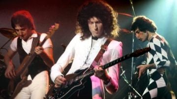 Actuación de Queen en 1977