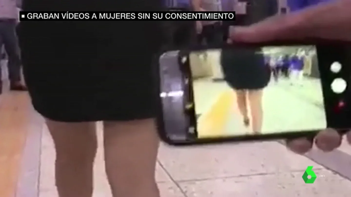 Así es la 'molka', la agresión que consiste en grabar vídeos íntimos a mujeres sin su consentimiento Así es la 'molka', la agresión que consiste en grabar vídeos íntimos a mujeres sin su consentimiento