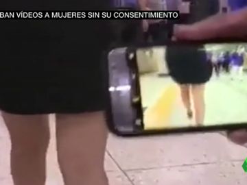 Así es la 'molka', la agresión que consiste en grabar vídeos íntimos a mujeres sin su consentimiento Así es la 'molka', la agresión que consiste en grabar vídeos íntimos a mujeres sin su consentimiento