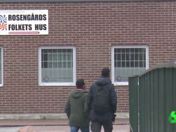 Jóvenes que reconocen que sus amigos han matado por dinero o "chalecos antibalas como uniforme": así es Rosengard Jóvenes que reconocen que sus amigos han matado por dinero o "chalecos antibalas como uniforme": así es Rosengard